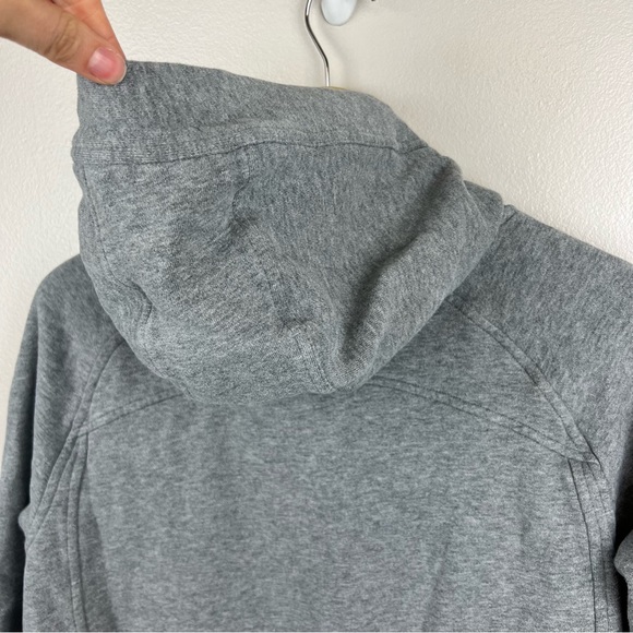 Lululemon Wind Down Pullover Hoodie Sweatshirt Womens Size 8 Gray Athletic Comfy - Picture 5 of 10